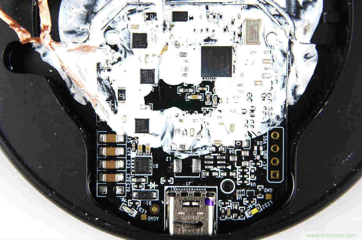 拆解對比：系出同門，小米、紫米無線充電器的差別有多大？