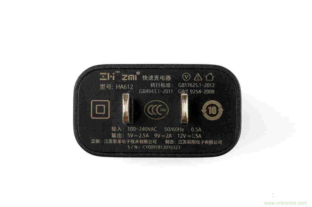 拆解對比：系出同門，小米、紫米無線充電器的差別有多大？