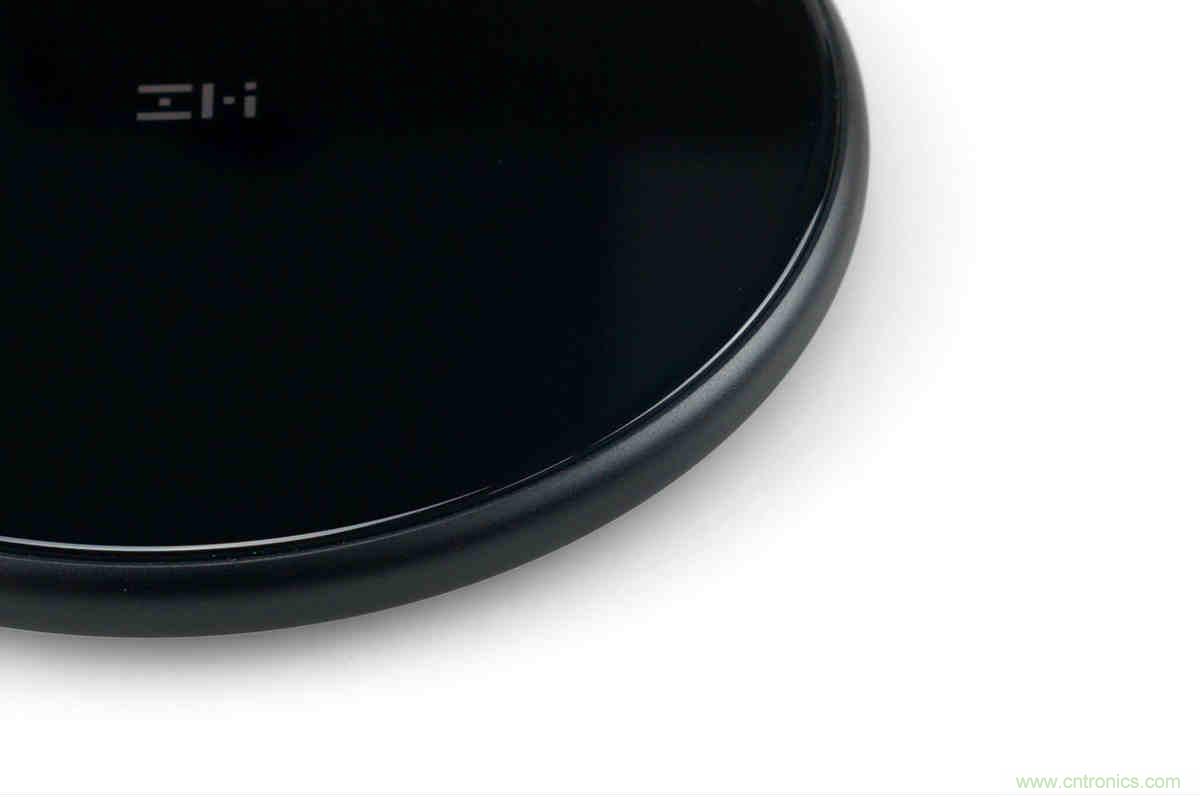 拆解對比：系出同門，小米、紫米無線充電器的差別有多大？