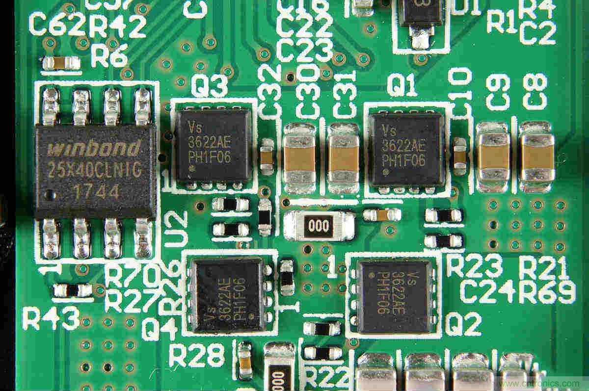 拆解對比：系出同門，小米、紫米無線充電器的差別有多大？