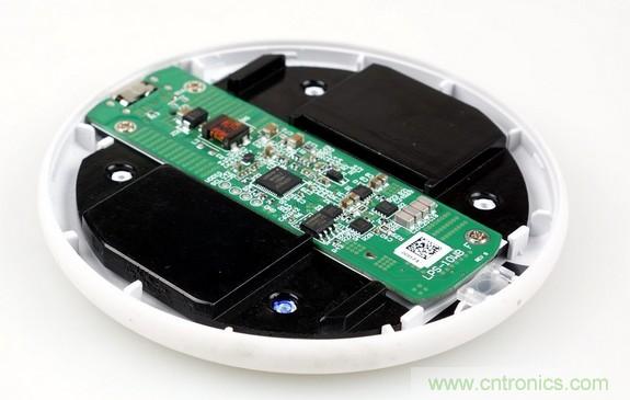 拆解對比：系出同門，小米、紫米無線充電器的差別有多大？