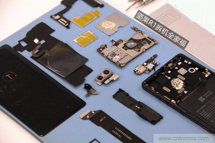 堅果R1拆解：內(nèi)部設計究竟如何？
