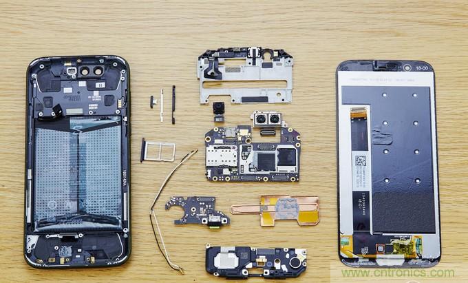 拆解黑鯊手機(jī)：多級(jí)直觸一體式液冷系統(tǒng)有什么門道？