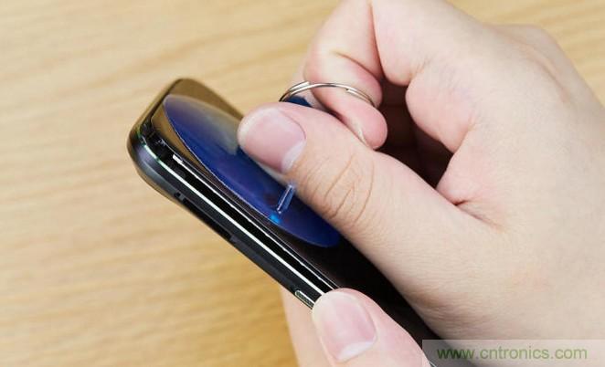 拆解黑鯊手機(jī)：多級(jí)直觸一體式液冷系統(tǒng)有什么門道？