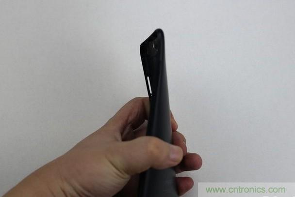 拆解魅藍(lán)6T：百元機(jī)的品質(zhì)就真的低？