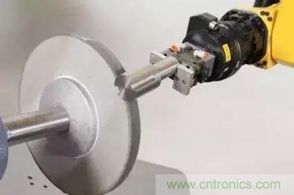 力傳感器在機器人哪些應(yīng)用中，可以完爆視覺系統(tǒng)？