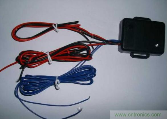 振動(dòng)傳感器的機(jī)電變換原理？主要的分類有哪些？