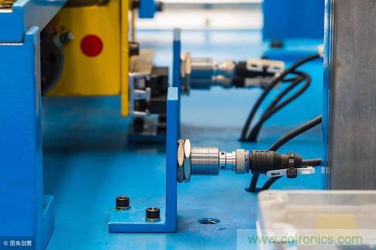 感應(yīng)電容超聲波，你都知道這些傳感器多大區(qū)別嗎？