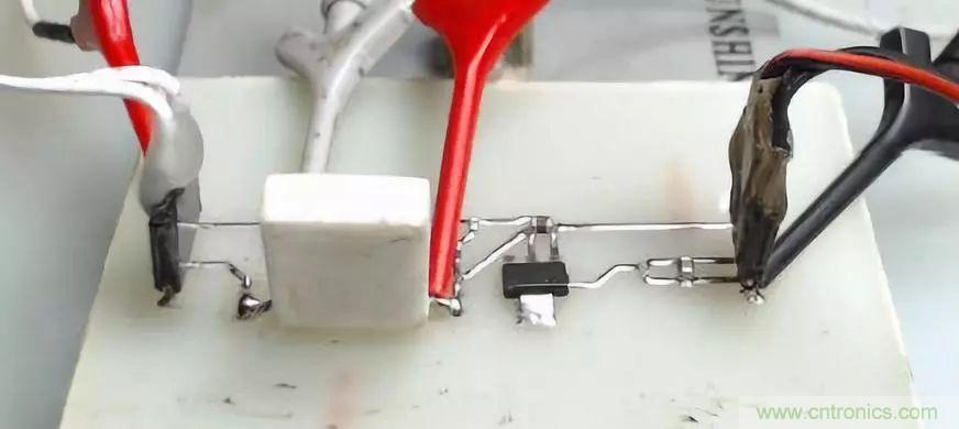 不錯(cuò)的學(xué)習(xí)貼，低壓差降壓穩(wěn)壓電路設(shè)計(jì)