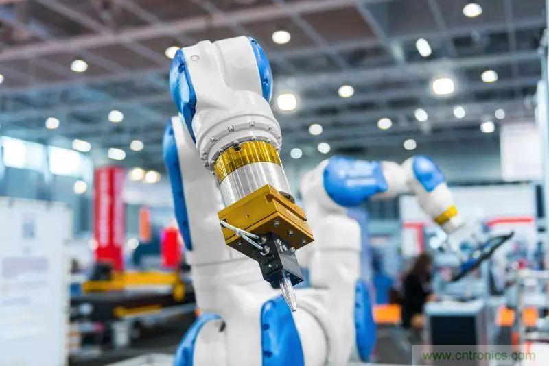 實(shí)現(xiàn)機(jī)器人的自主性？嵌入式模擬智能可以達(dá)到新高度！