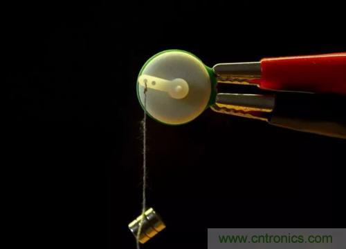 使用PCB繞線作為電磁線圈的軸向磁通電動機(jī) 使用PCB繞線作為電磁線圈的軸向磁通電動機(jī)