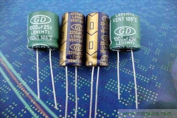 電源設(shè)計(jì)中濾波電容如何選??？