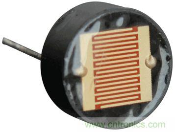 你有沒(méi)有試過(guò)用儀表放大器測(cè)量?jī)蓚€(gè)光源的相對(duì)強(qiáng)度？