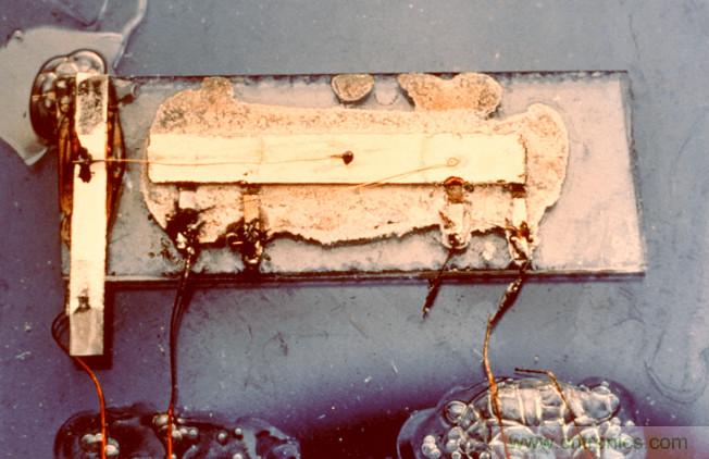 集成電路是如何被發(fā)明的？