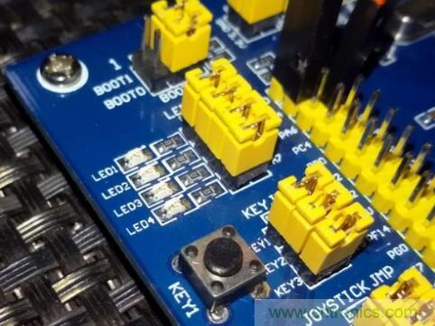 如何最好地計(jì)算DAC的信號(hào)鏈誤差預(yù)算？