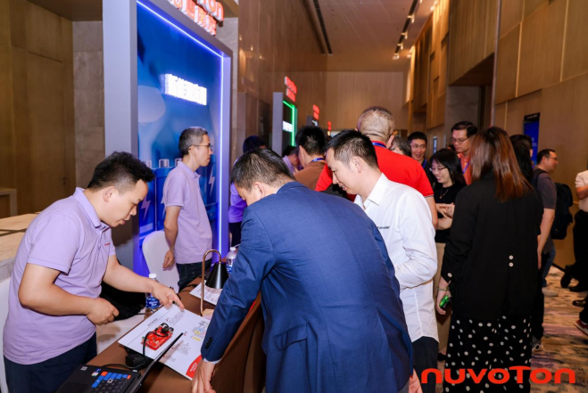 新唐科技以AI、新能源、汽車電子新品引領行業(yè)未來，巡回發(fā)布會完美收官！