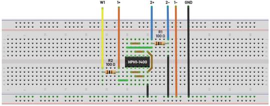   材料  ? ADALM2000主動學習模塊 ? 無焊試驗板和跳線套件 ? 一臺HPH1-1400L 6繞組變壓器 ? 一臺HPH1-0190L 6繞組變壓器 ? 兩個100 Ω電阻  說明  在無焊試驗板上構建圖2所示的電路。需要使用此設置來測量初級/次級匝數(shù)比為1:1的三種不同配置下，兩個變壓器型號各自的頻率響應。兩個紅色箭頭表示在初級和次級使用同一個線圈的配置中連接源電阻和負載電阻的位置。藍色箭頭對應的是在初級和次級使用兩個串聯(lián)線圈的配置。綠色箭頭對應的是在初級和次級使用三個串聯(lián)線圈的配置。