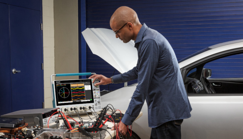 MSO 4B 示波器為工程師帶來(lái)更多臺(tái)式功率分析工具